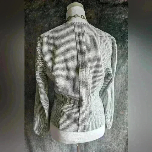 Coastal Seersucker Basics Belted Jacket - Picture 3 of 4